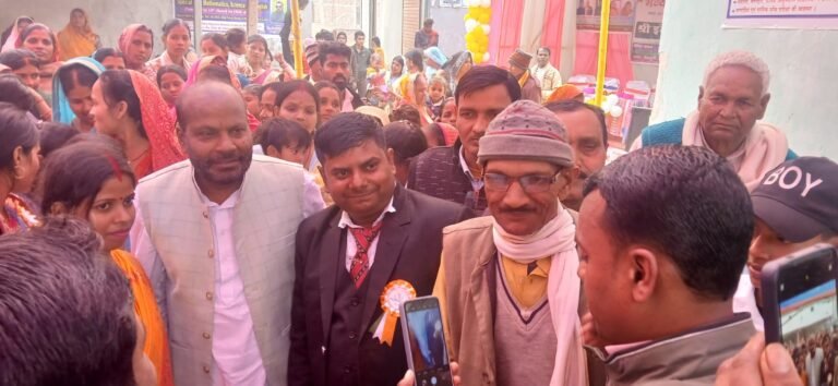 सृष्टि कन्या विवाह सोसाइटी के कार्यक्रम में विधायक ने नव विवाहिता के बीच उपहार का किया वितरण…